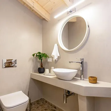 Apartment Lola's Luxury Liapades