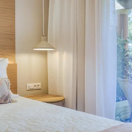 Lola's Luxury Apartment *