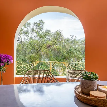 Lola's Luxury 아파트 라이아페이즈