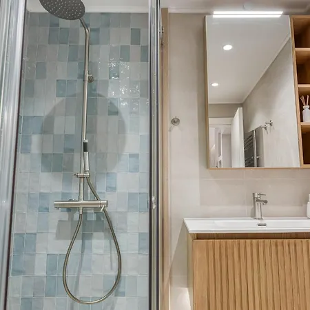 Lola's Luxury Apartment Liapades